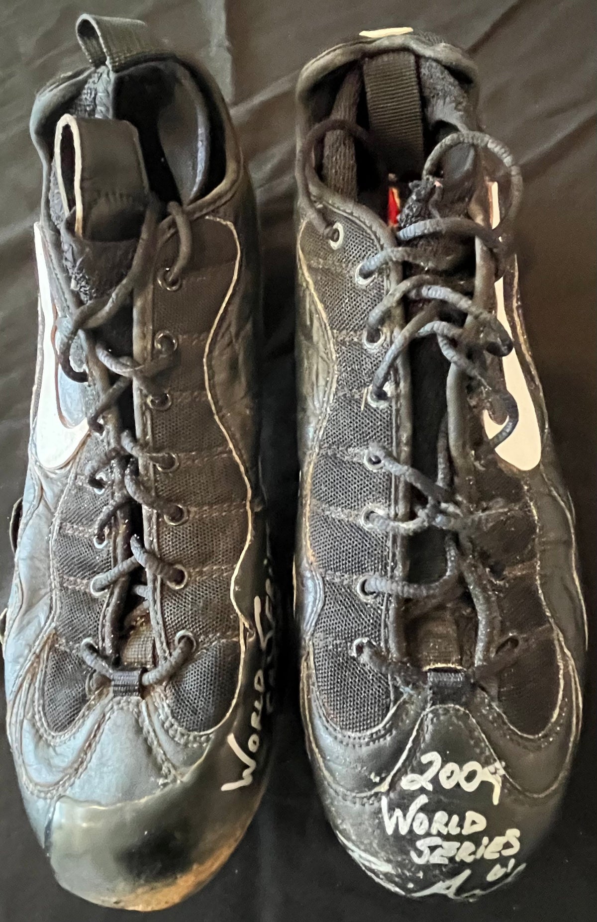 Bronson Arroyo Autographed Game Used Cleats - Player's Closet Project