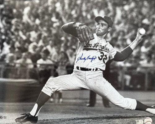 Sandy Koufax Autographed 16x20 photo - Black & White