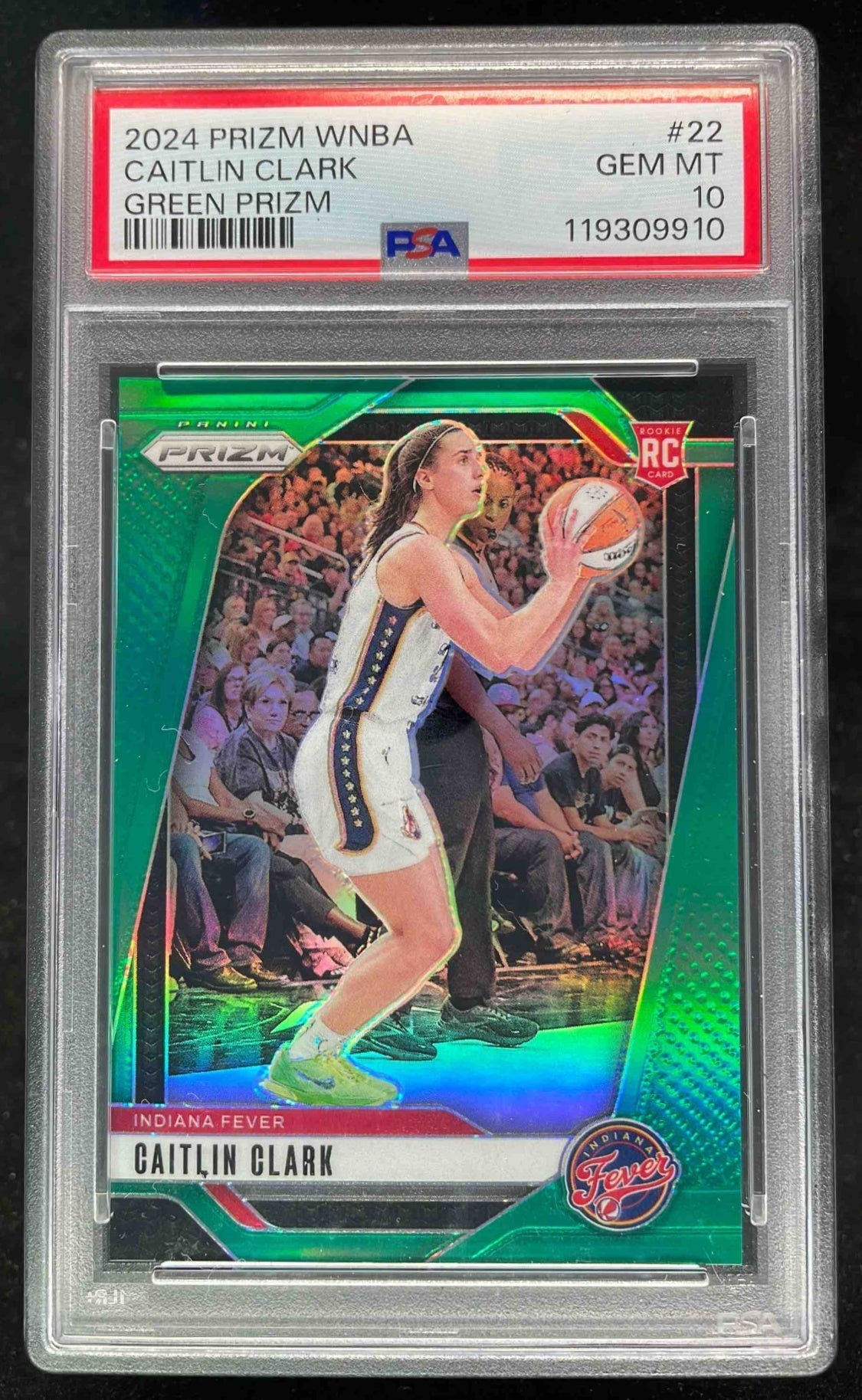 2024 Panini WNBA Prizm Green Prizm #22 Caitlin Clark RC PSA 10